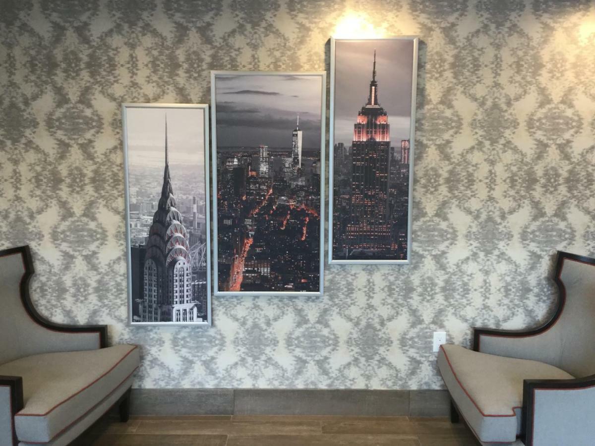 Hotel Ramada By Wyndham Bronx Terminal à New York Extérieur photo